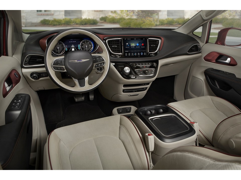 Chrysler Pacifica Hybrid Interior